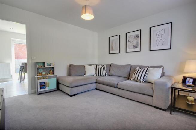 2 bed Terraced for sale Image 4