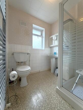 2 bed Detached Bungalow for sale Image 7