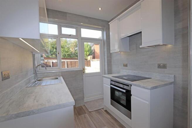 kitchen_1.jpg