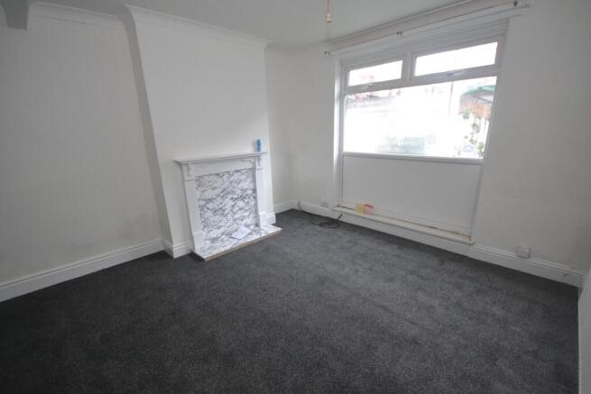 3 bed Terraced to rent Image 4
