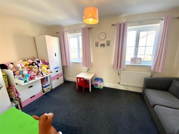 BEDROOM 3
