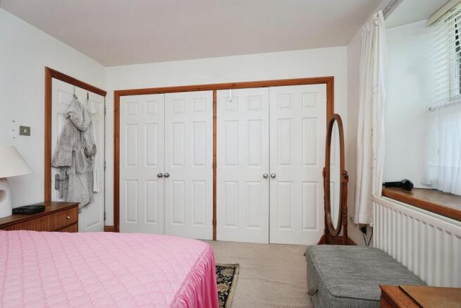 1 bed Apartment for sale Image 5