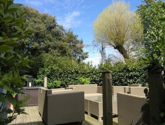 Sun deck