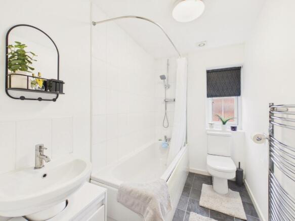 2 bed Semi-Detached for sale Image 10