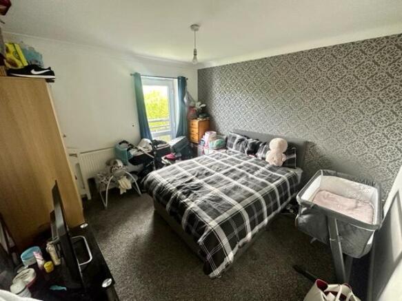 2 bed Apartment for sale Image 4