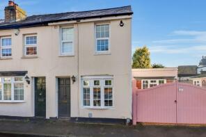 17, Hurst Lane, East Molesey KT8 9EA