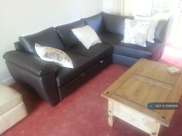 4 bed Detached to rent Image 10