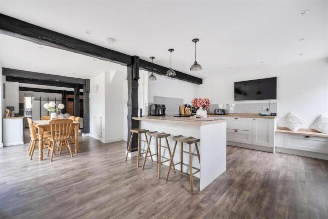 Open Plan Kitchen / Diner