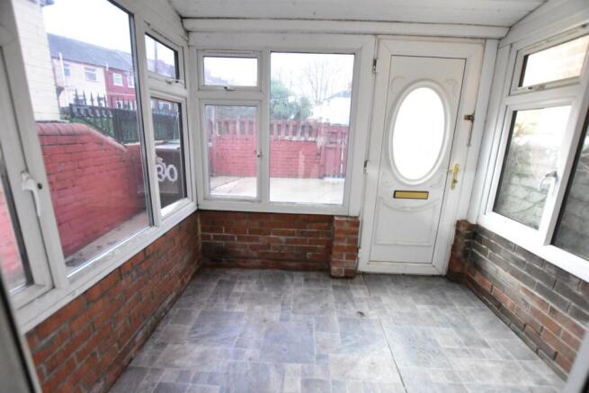 30 Union Street, Hemsworth, Pontefract, West Yorkshire, WF9 4AP photo 4