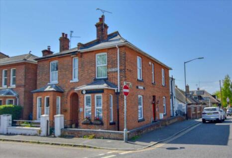 Ladysmith Avenue, Brightlingsea