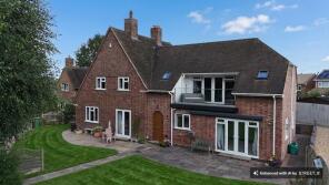 Hilthwaite, Main Road, Great Haywood, Stafford ST18 0SU