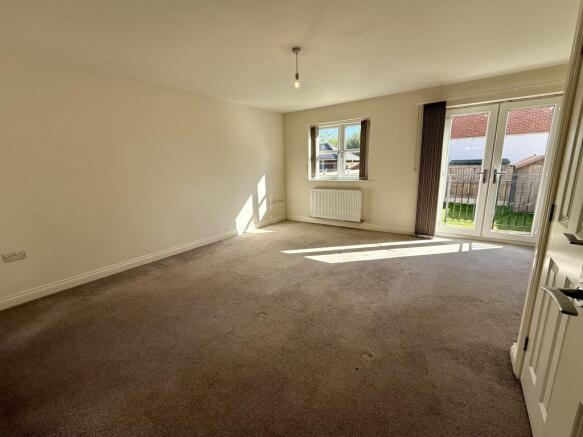 3 bed House to rent Image 6