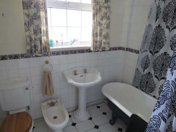 Photo 9