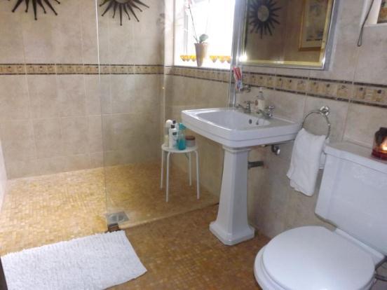 Walk In Shower Room