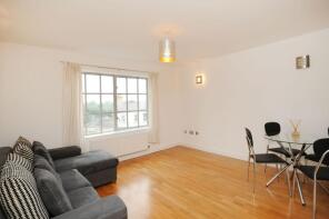 12, Pump House Close, London SE16 7HS