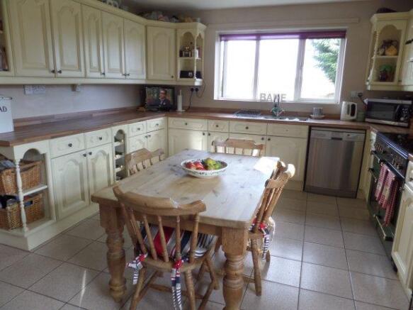 Breakfasting Kitchen