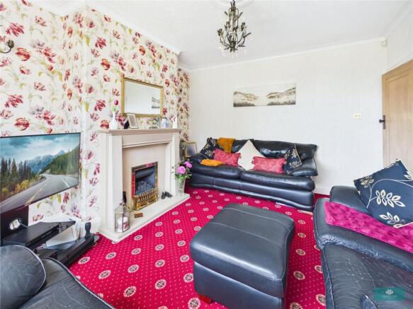 4 bed Semi-Detached for sale Image 7