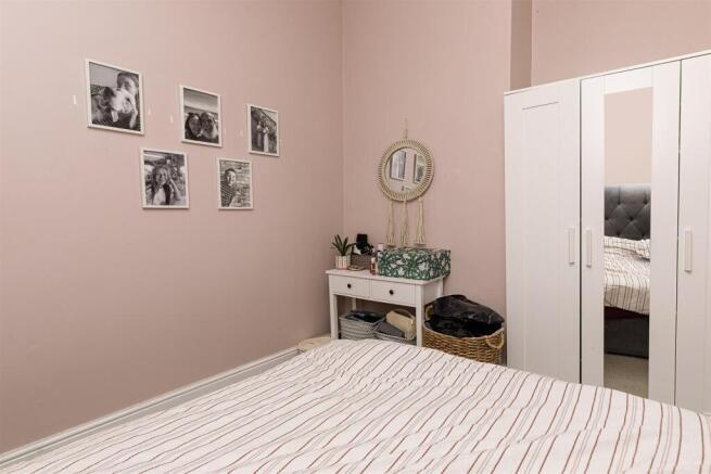 2 bed Terraced for sale Image 10