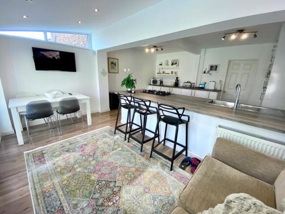 Kitchen/Living/Dinin