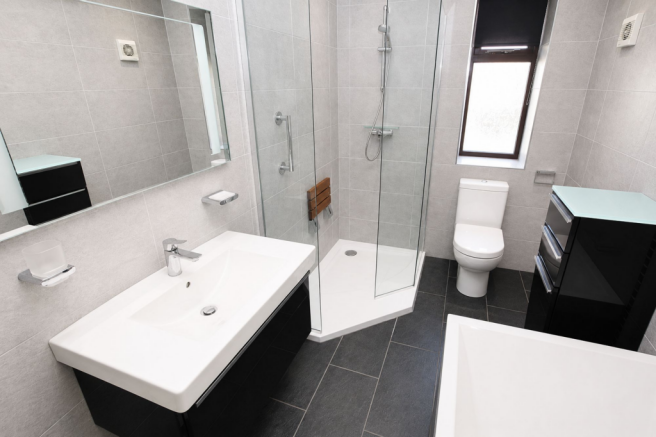 3 bed Detached for sale Image 11