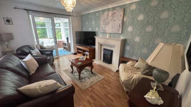 The Groves, Kirkby, Liverpool photo 4