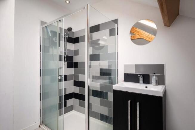 1 bed Flat to rent Image 8