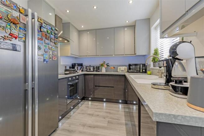 Superb Dining Kitchen