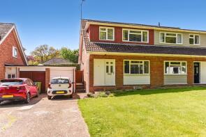 31, Francis Gardens, Winchester SO23 7HD