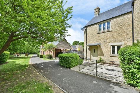 Peckham Walk, Cirencester, Gloucestershire