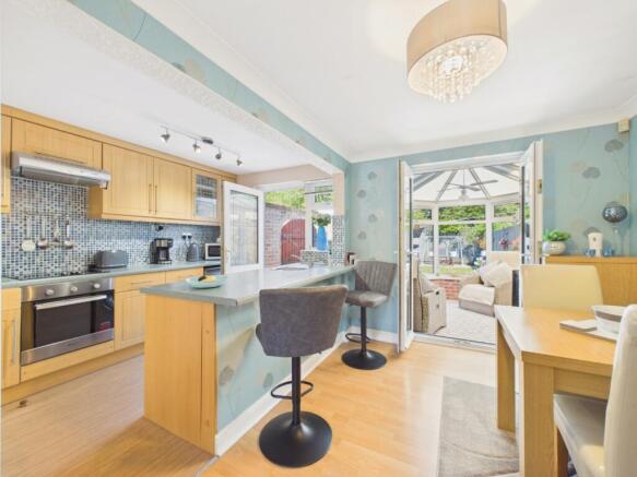 2 bed Detached for sale Image 4