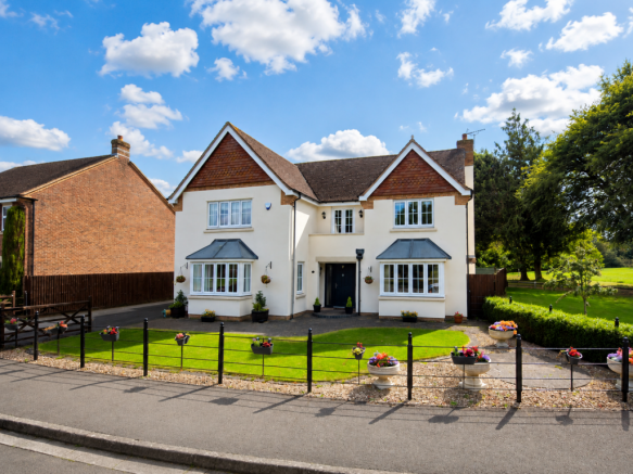 4-bed detached on Whittingham Drive, Wroughton, Swindon, SN4, £750,000
