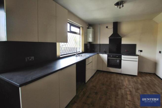 3 bed Terraced to rent Image 5