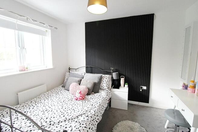 3 bed Semi-Detached for sale Image 12