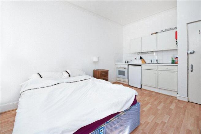 Studio Room