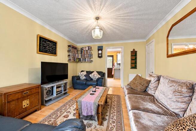 Living room (2)