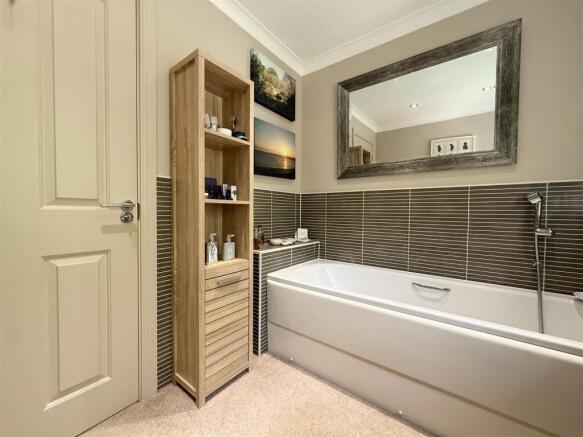 HOUSE BATHROOM