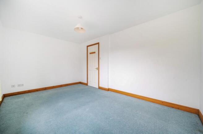 3 bed Town House to rent Image 9