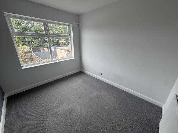 3 bed Terraced to rent Image 8