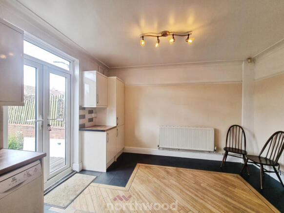 3 bed Semi-Detached for sale Image 5