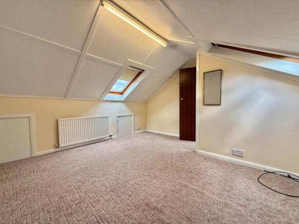 4 bed Terraced for sale Image 11