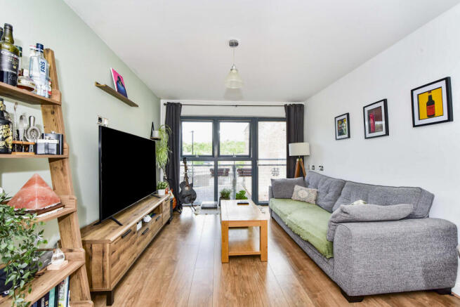 2 bed Flat for sale Image 9