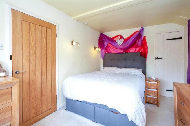 Bedroom 1 Angle 1.jpg