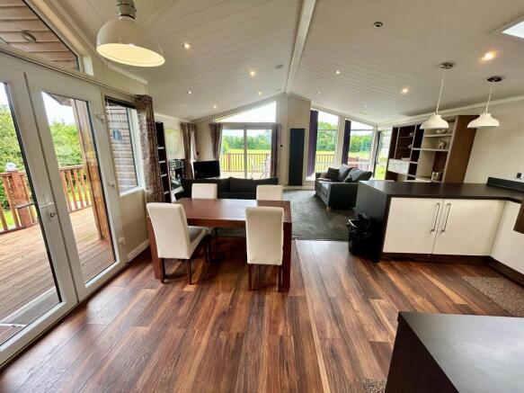 2 bed Lodge for sale Image 8