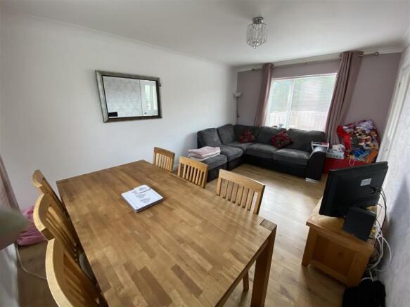 Lounge: