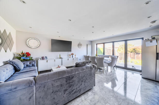 1438979-12-69d4d3...