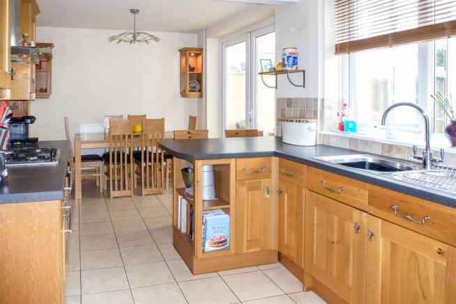 Kitchen / Diner
