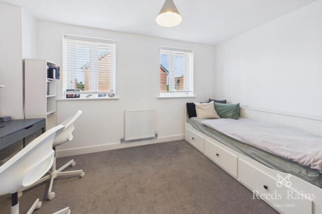 3 bed Semi-Detached for sale Image 11