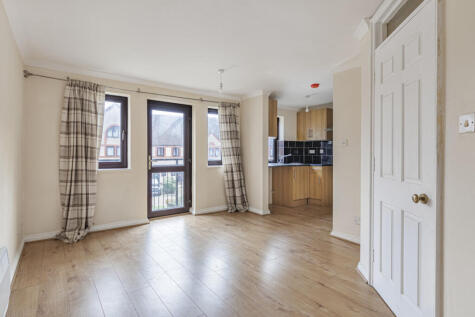 Drake Crescent, Thamesmead, SE28 8PZ