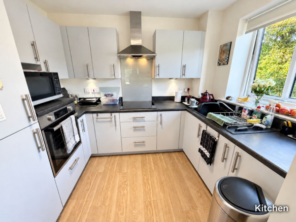 Keighley Road, Bingley, BD16 photo 4