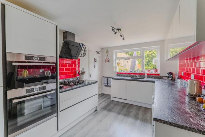 Kitchen / Dining Room